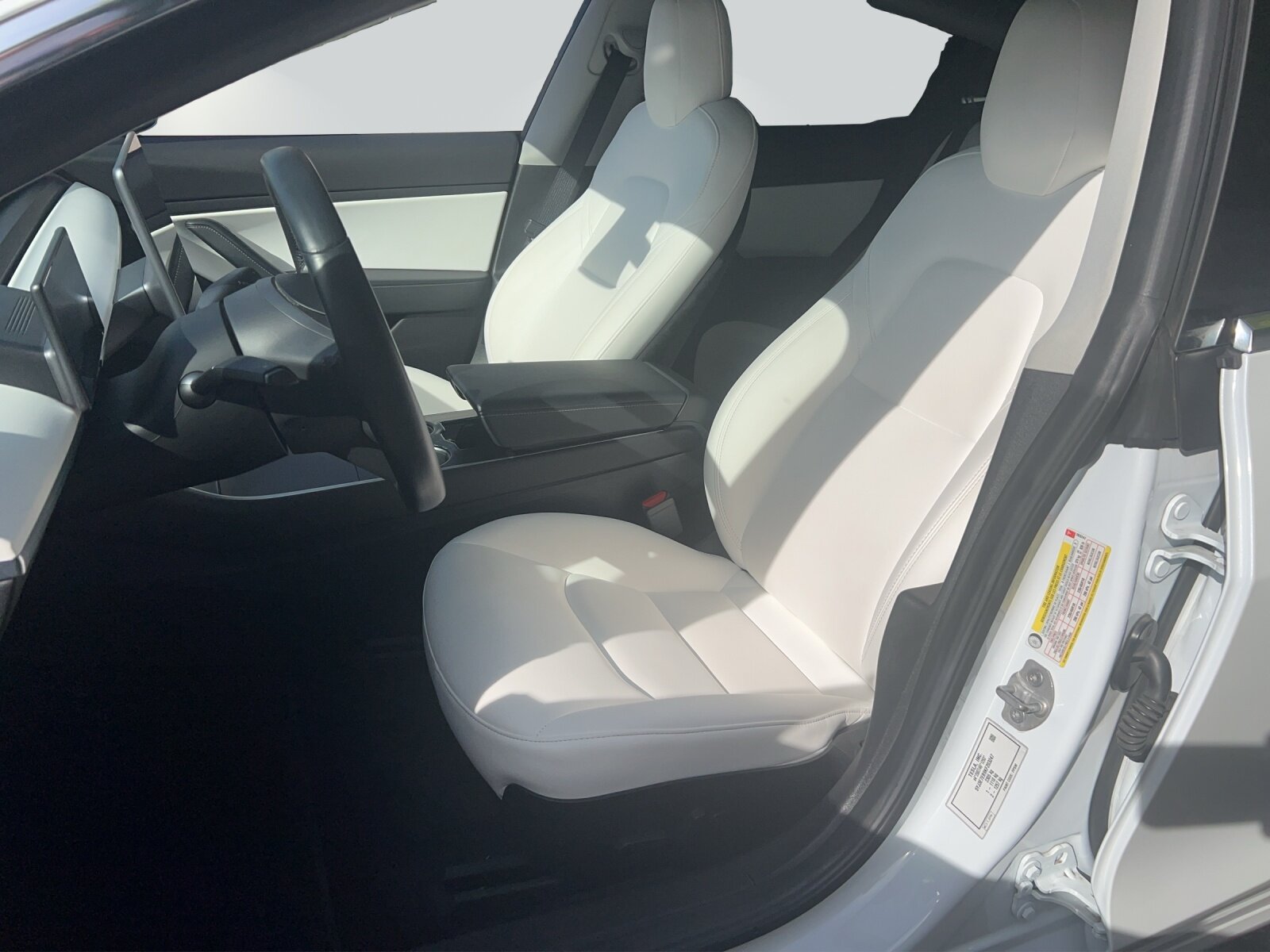 TESLA Model 3 Long Range D, Elektro, Occasion / Gebraucht, Automatik - 5