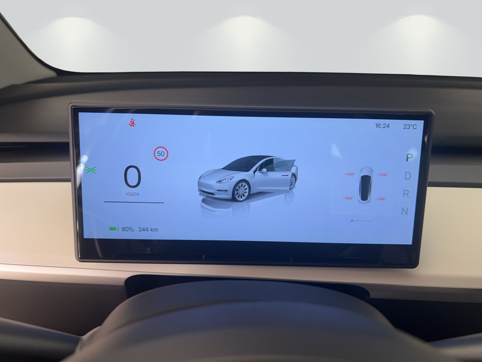 TESLA Model 3 Long Range D, Elektro, Occasion / Gebraucht, Automatik - 7