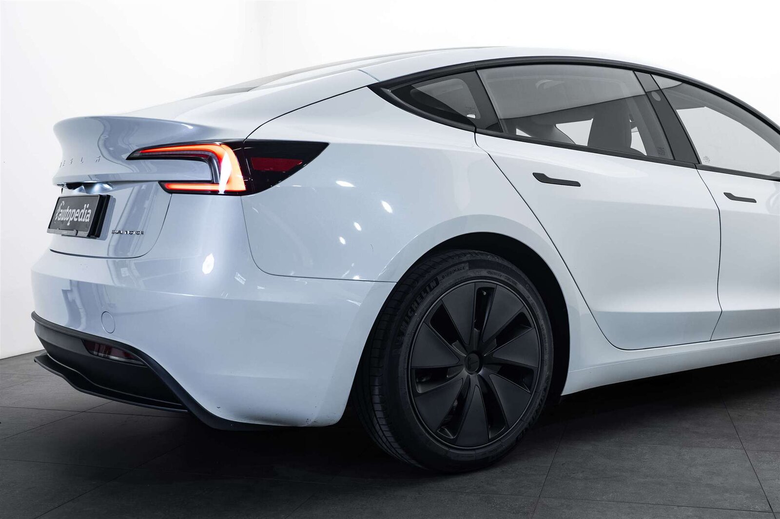 TESLA Model 3 NEW Long Range Dual Motor AWD, Elettrica, Occasioni / Usate, Automatico - 4