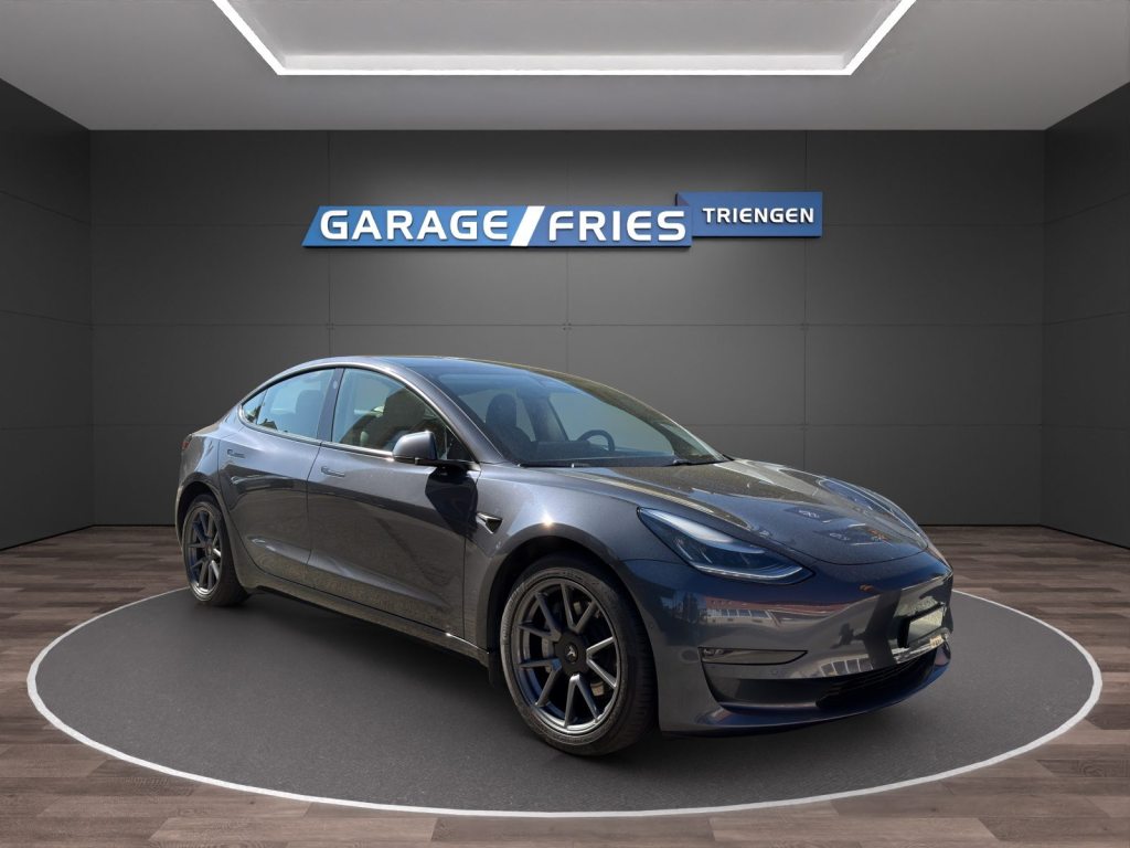 TESLA Model 3 Long Ran Dual AWD