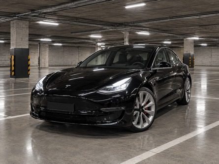 TESLA Model 3 long range