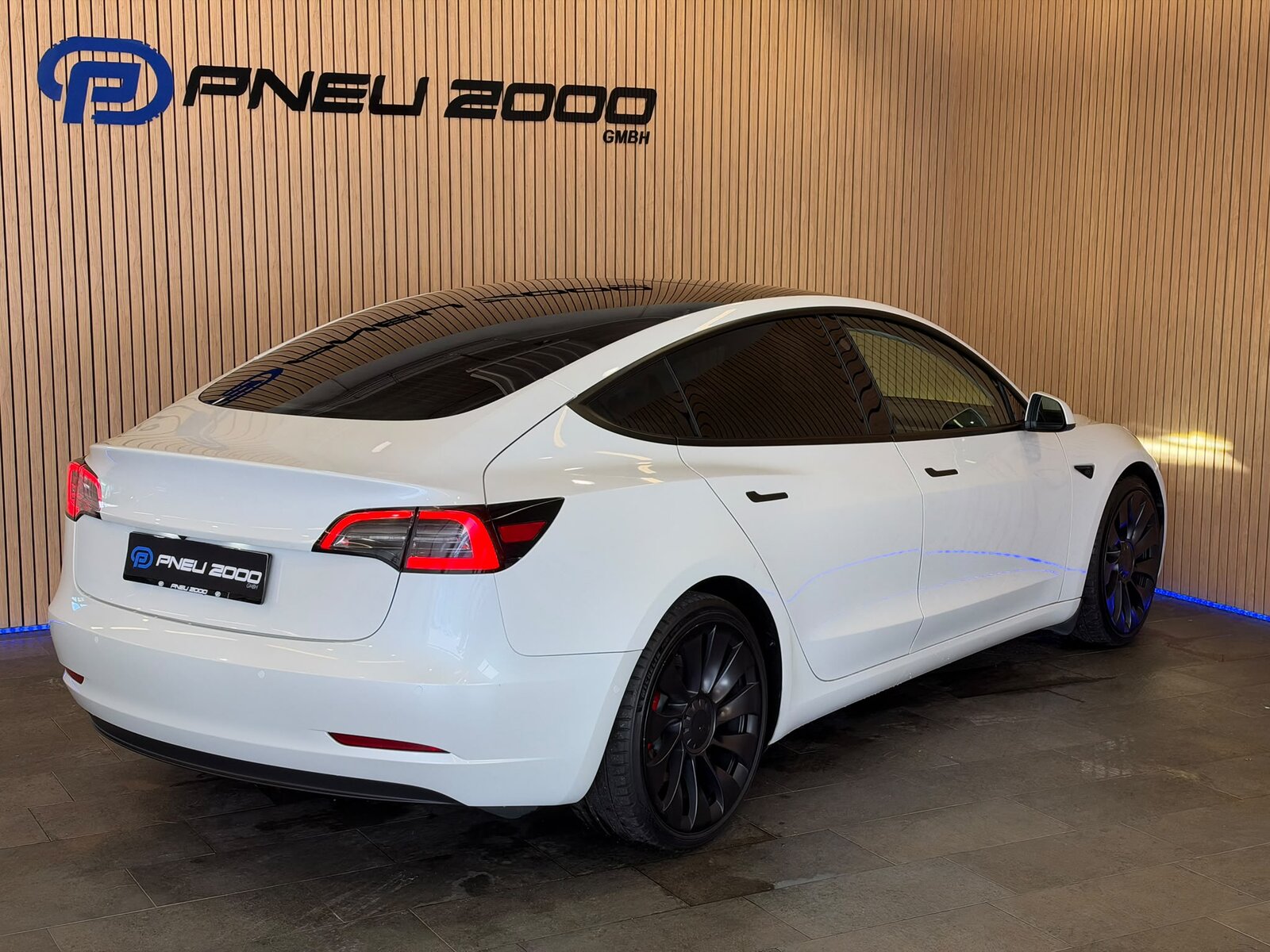 TESLA Model 3 Performance Dual Motor AWD, Elettrica, Usata, Automatico - 3