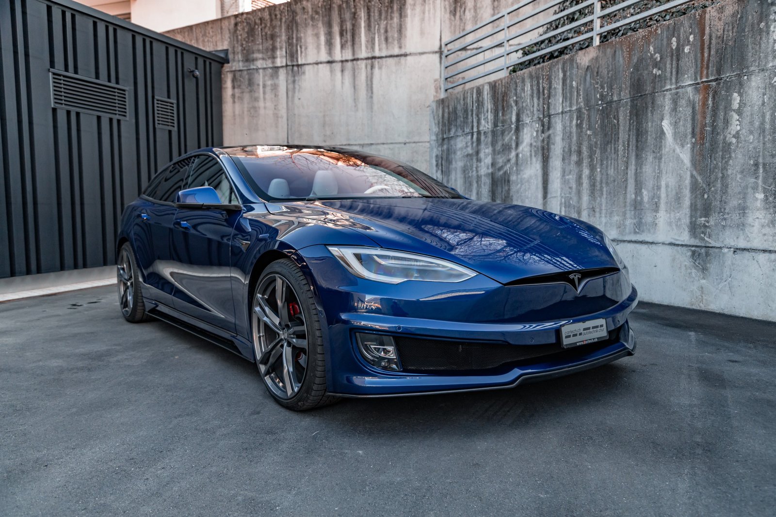 TESLA Model S 100 D Perf. Shootingbrake, Electric, Second hand / Used, Automatic - 2
