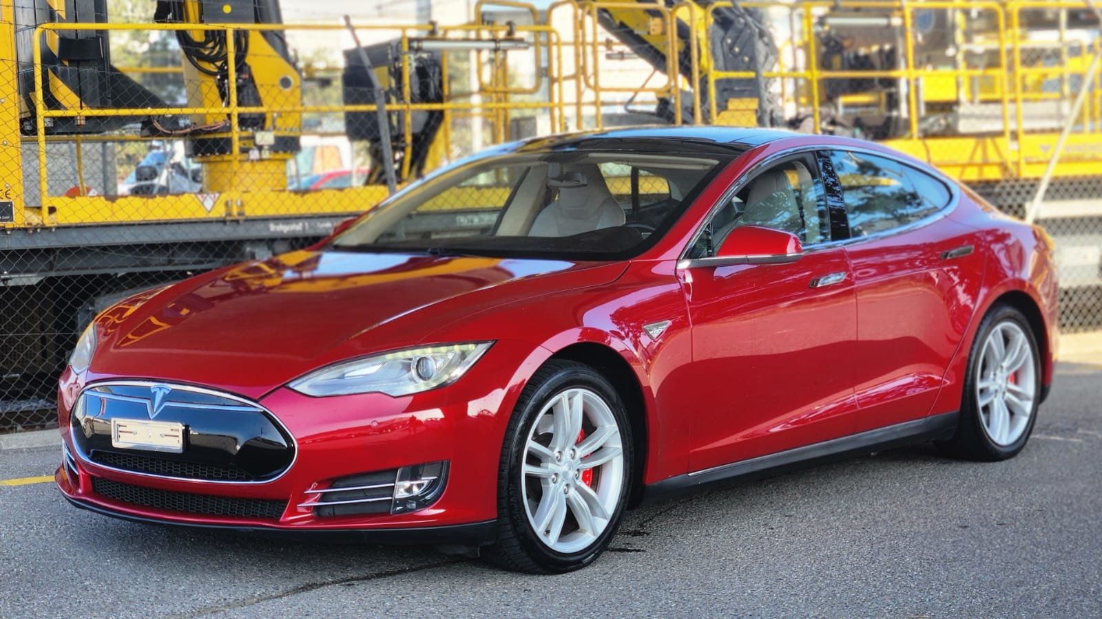 TESLA Model S 85 Signature Performance 85, Electric, Second hand / Used, Automatic - 5