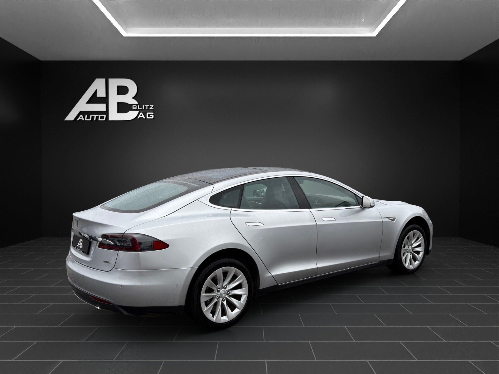 TESLA Model S 85 D 4x4 mit 525 PS, Électrique, Occasion / Utilisé, Automatique - 5