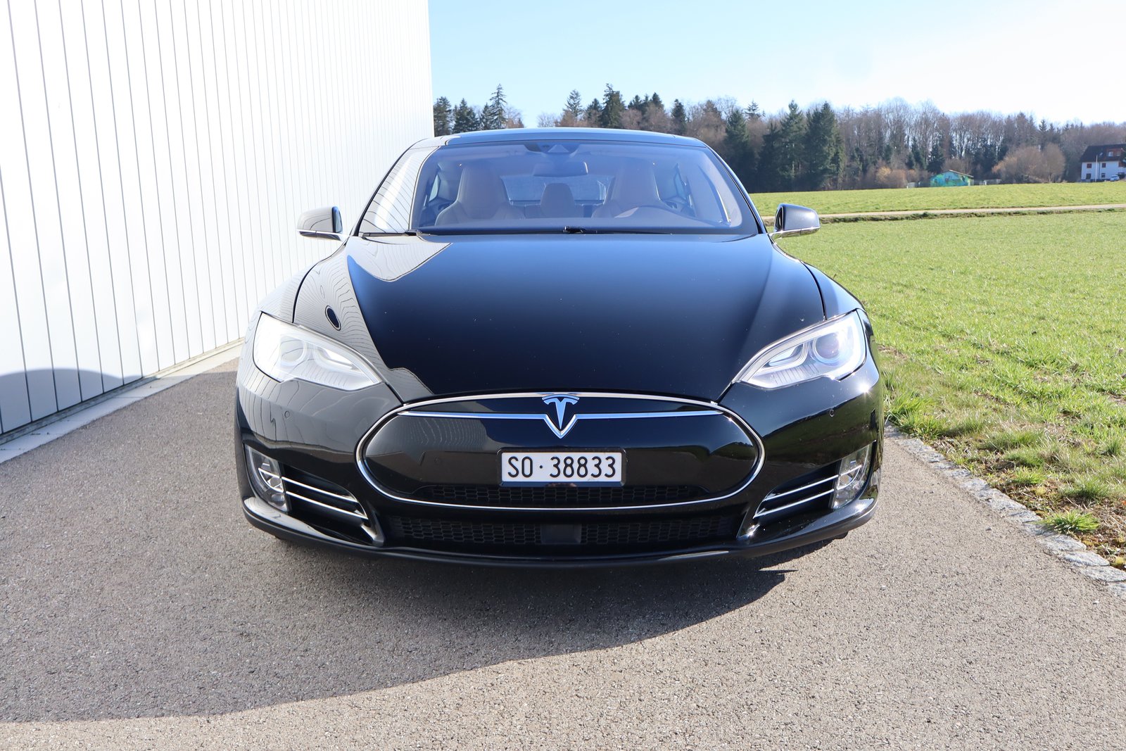 TESLA Model S 90 D Performance