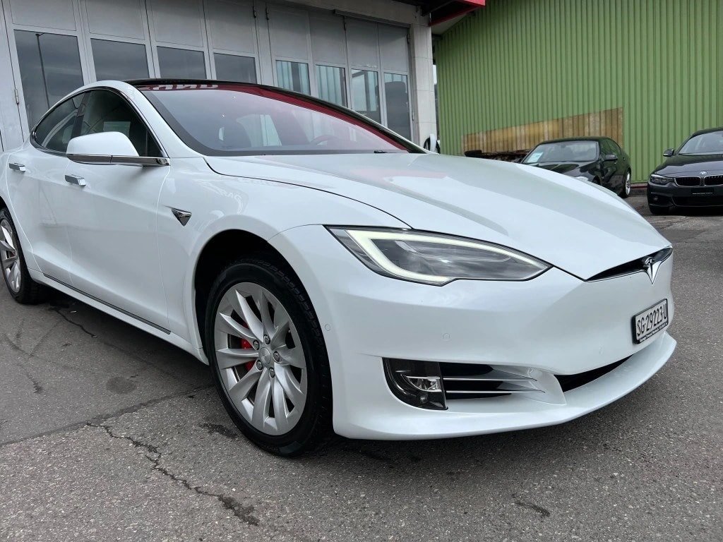 TESLA Model S 100 Ludicrous Performance