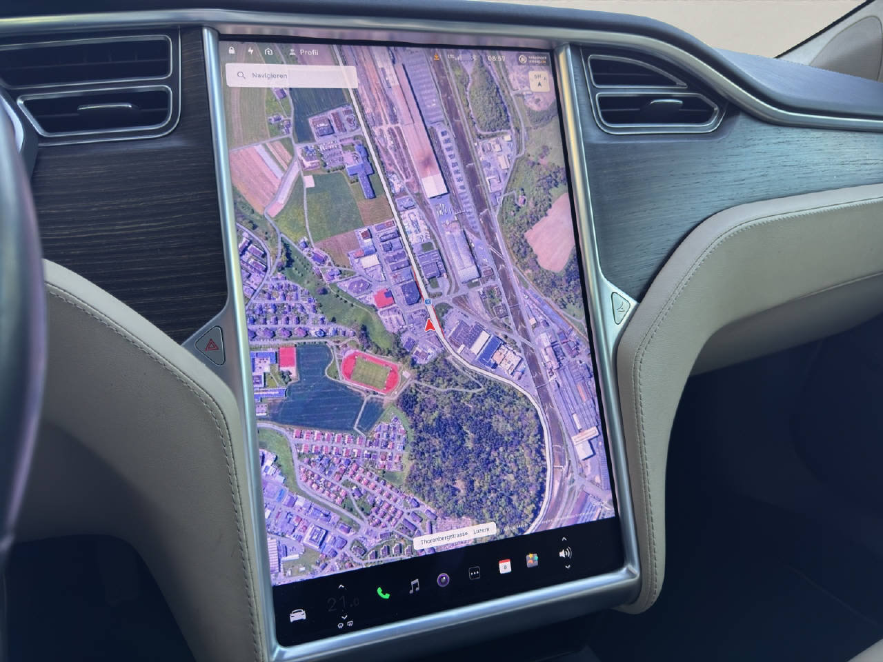 TESLA Model S 90 D, Elektro, Occasion / Gebraucht, Automatik - 7