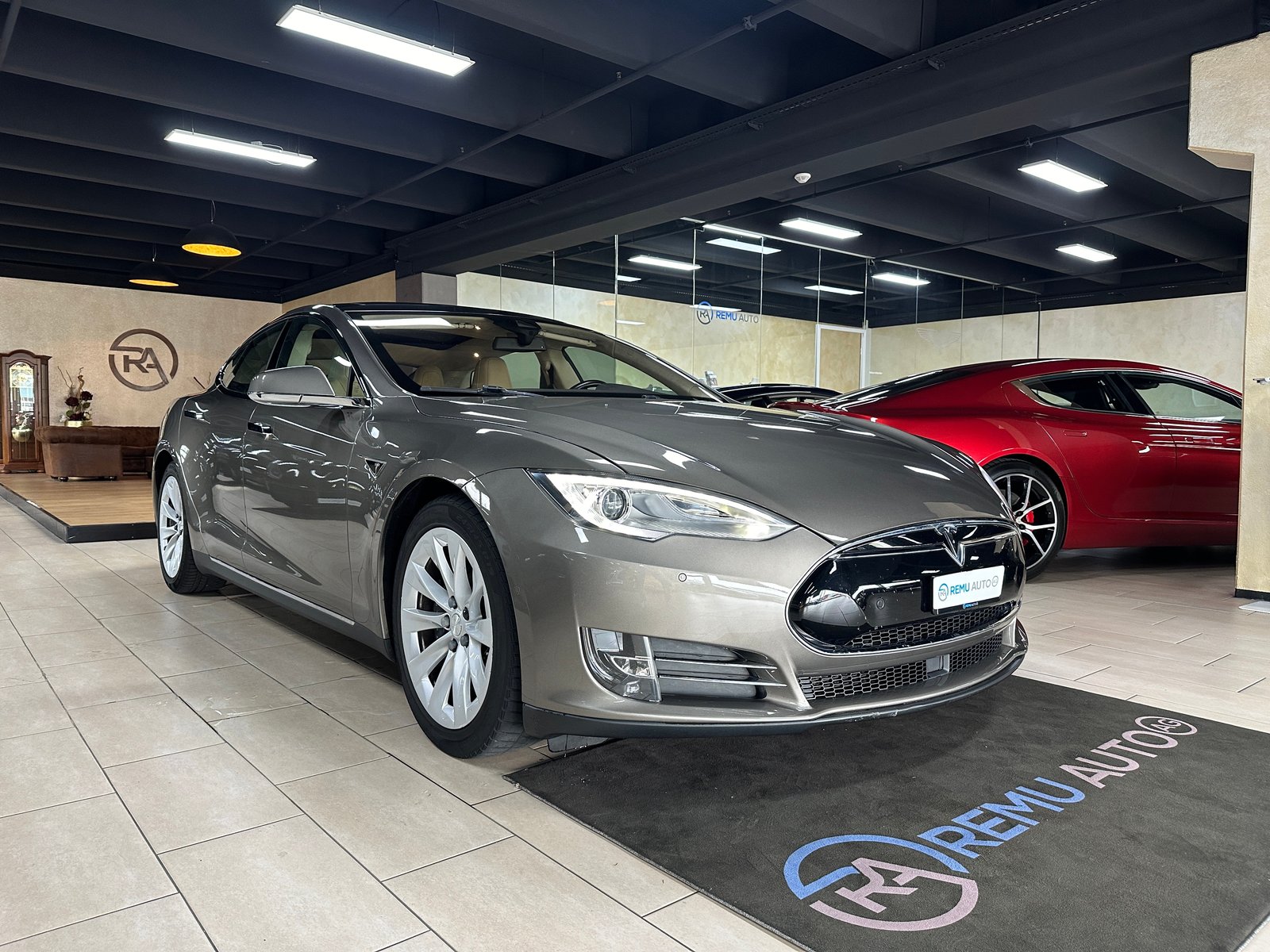 TESLA Model S 85 D, Electric, Second hand / Used, Automatic - 2