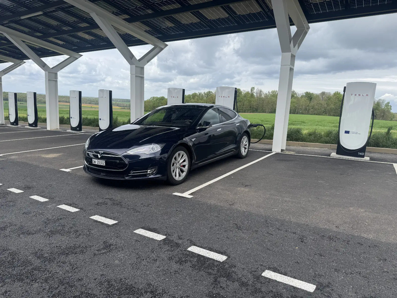TESLA Model S 85 Performance D, Electric, Second hand / Used, Automatic - 4