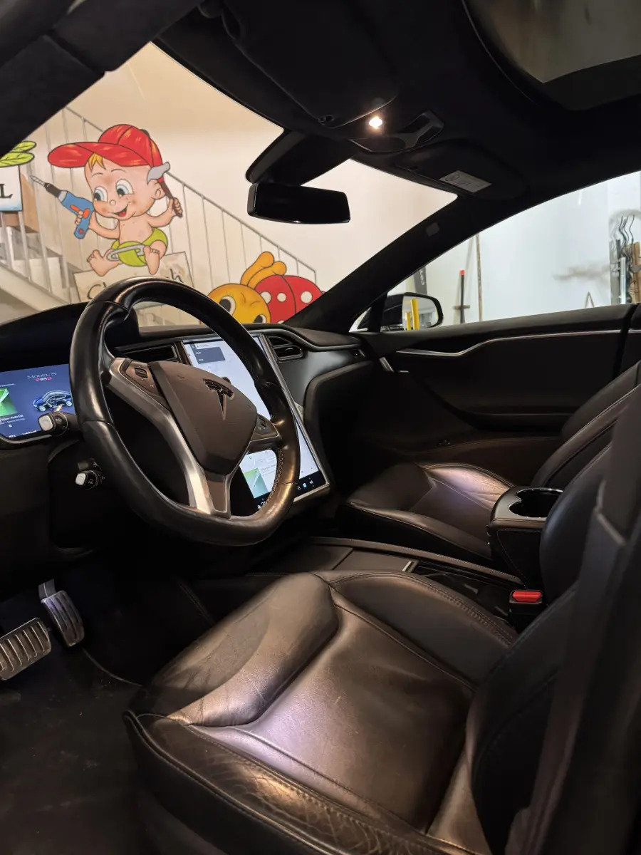 TESLA Model S 85 Performance D, Electric, Second hand / Used, Automatic - 5