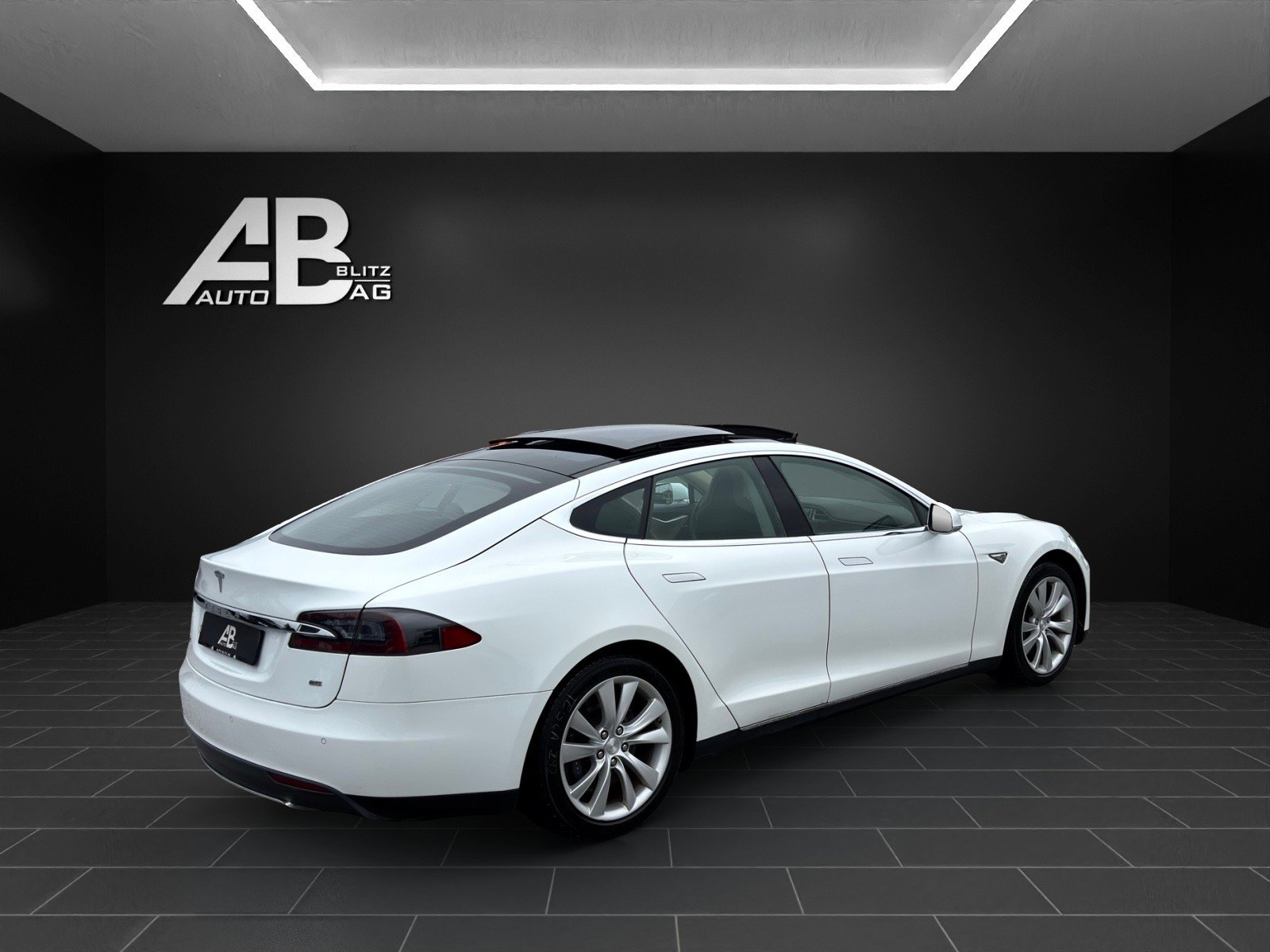 TESLA Model S 85 * Free Supercharching *, Elektro, Occasion / Gebraucht, Automatik - 5