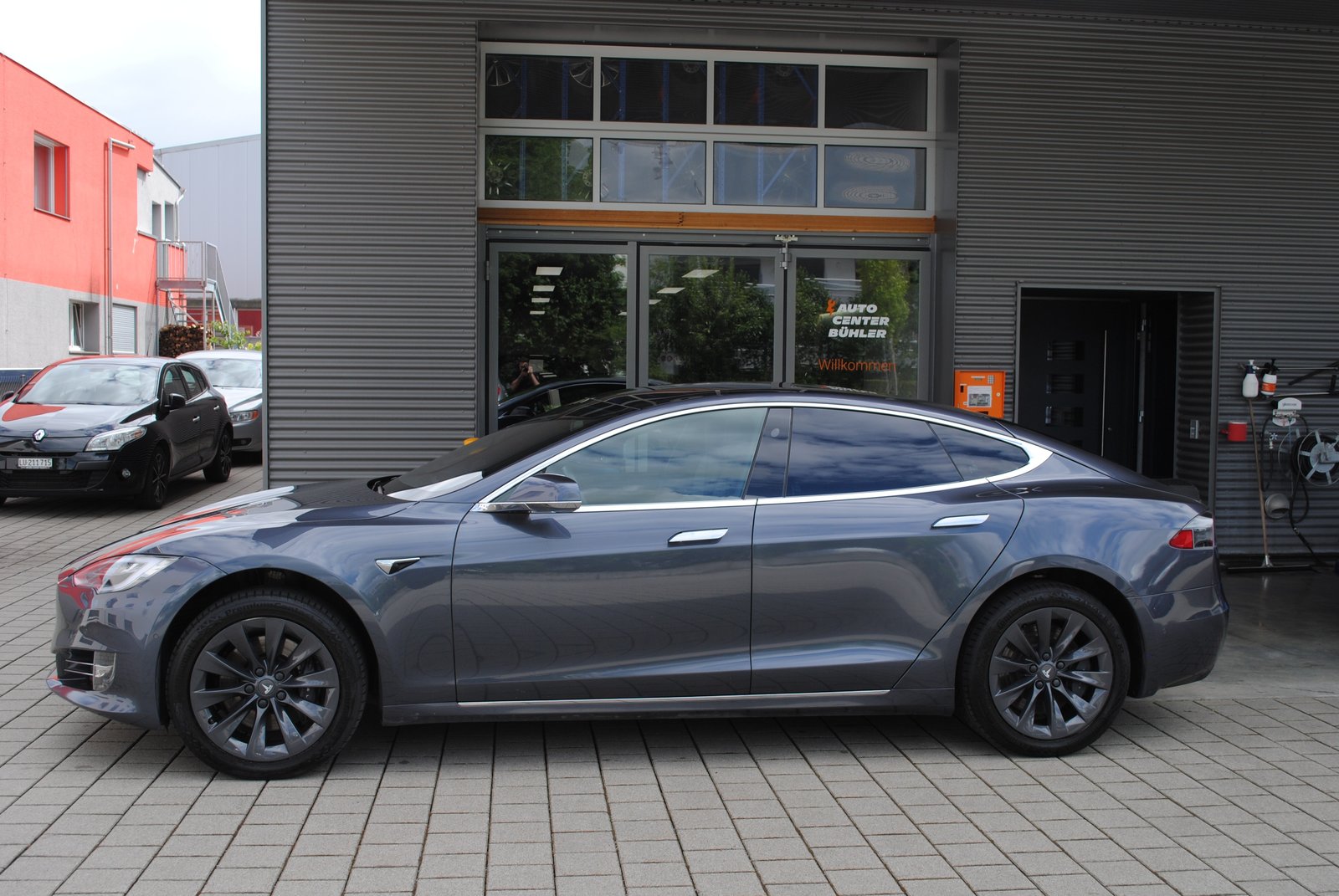 TESLA Model S Maximale-Reichweite, Elektro, Occasion / Gebraucht, Automatik - 5