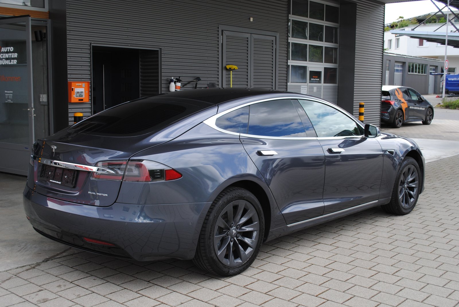 TESLA Model S Maximale-Reichweite, Elektro, Occasion / Gebraucht, Automatik - 7