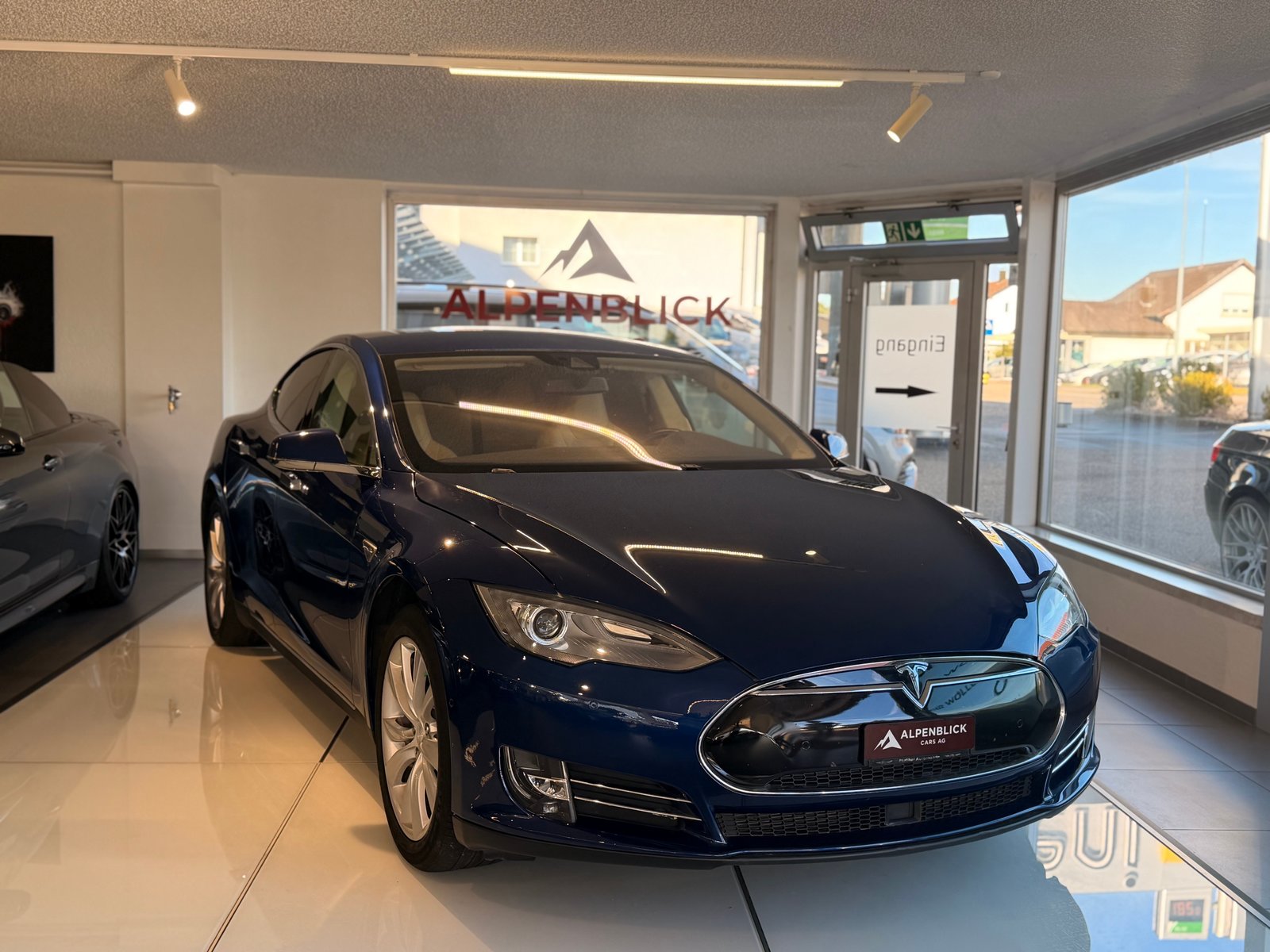 TESLA Model S 85 D, Elektro, Occasion / Gebraucht, Automatik - 2