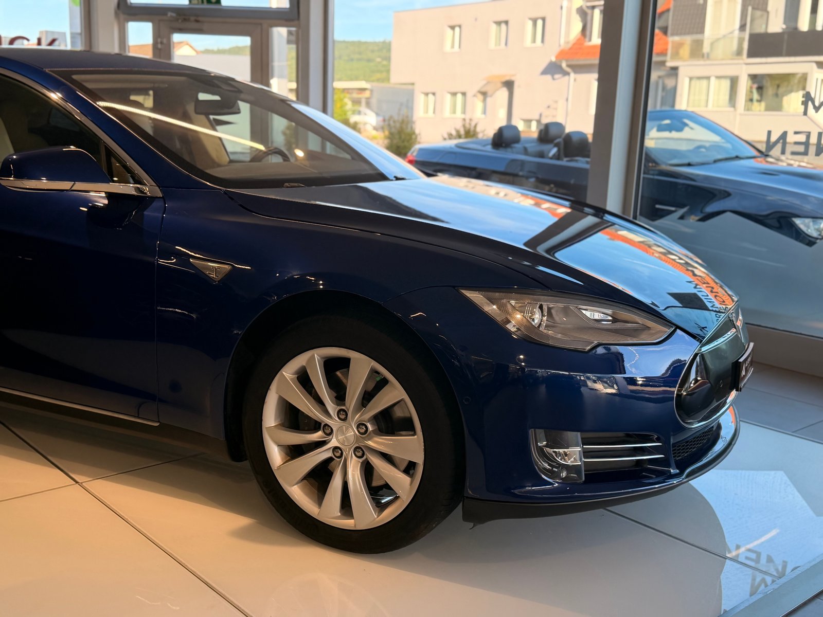 TESLA Model S 85 D, Elektro, Occasion / Gebraucht, Automatik - 5