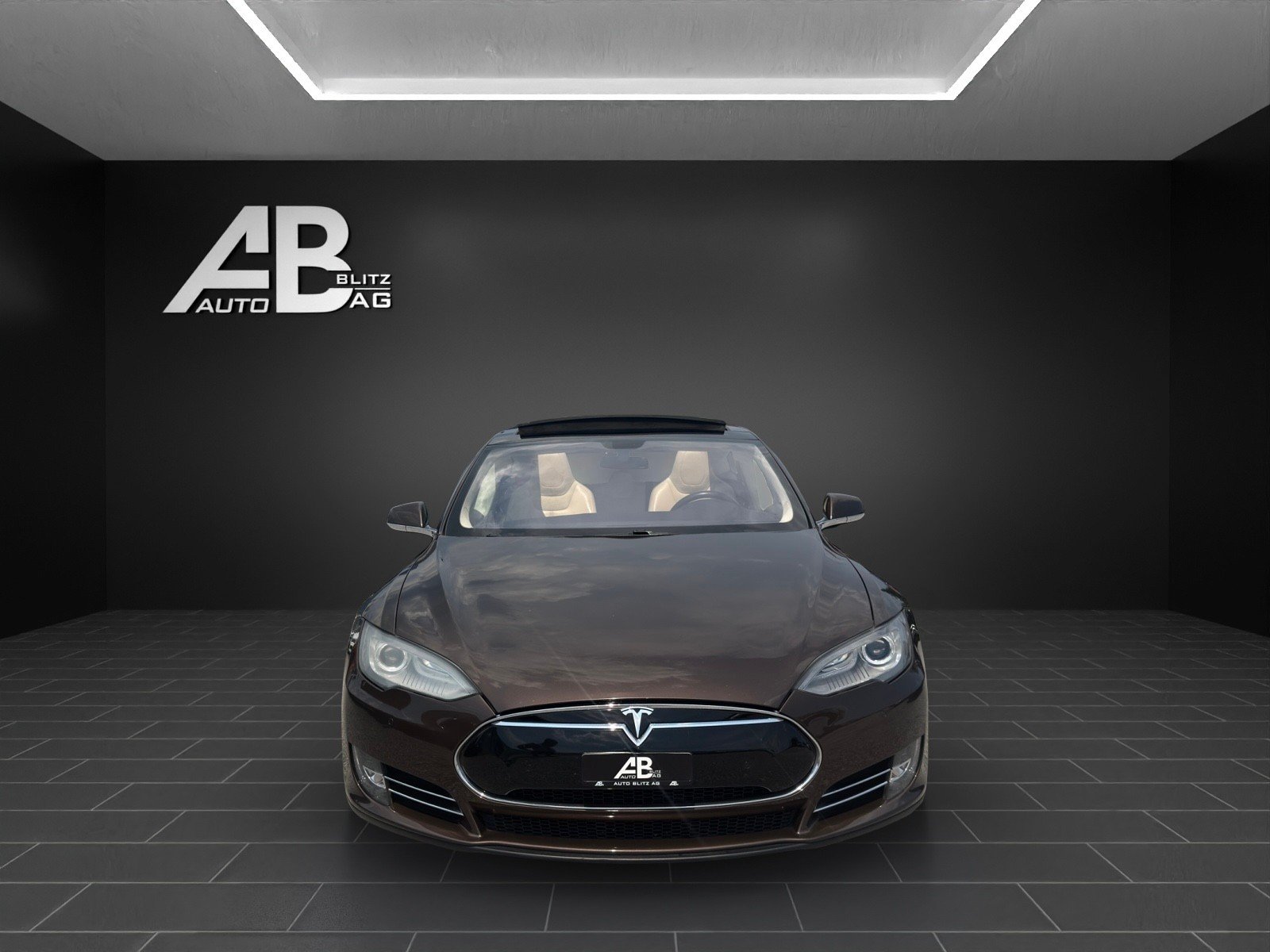 TESLA Model S 85 Performance mit 476 PS* Free Supercharching