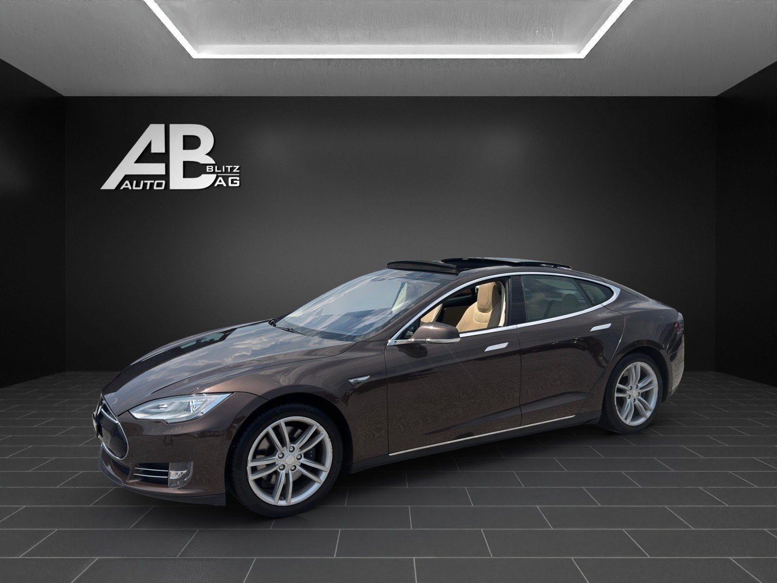 TESLA Model S 85 Performance mit 476 PS* Free Supercharching, Électrique, Occasion / Utilisé, Automatique - 2