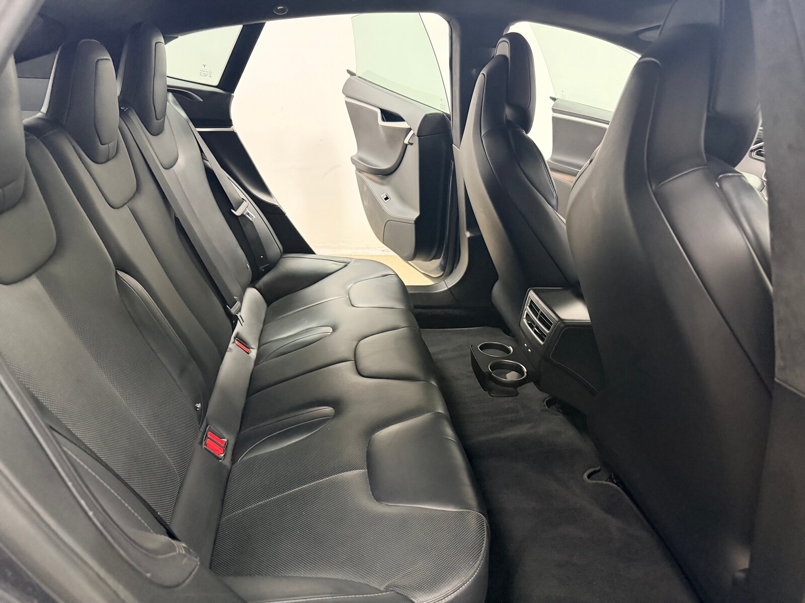 TESLA Model S 90 D 524 PS, Électrique, Occasion / Utilisé, Automatique - 7