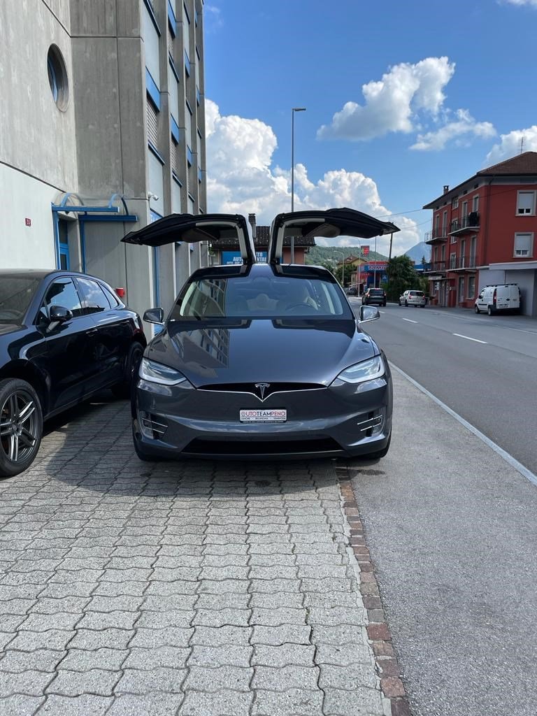 TESLA Model X 90 D, Elektro, Occasion / Gebraucht, Automatik - 2