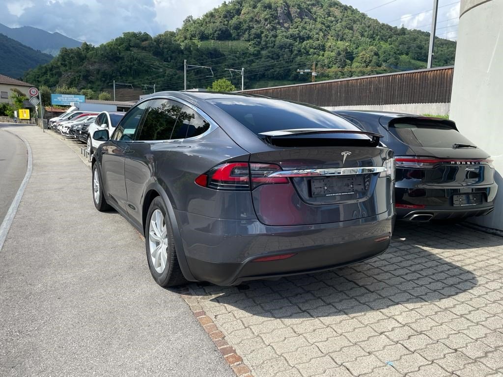 TESLA Model X 90 D, Elektro, Occasion / Gebraucht, Automatik - 6