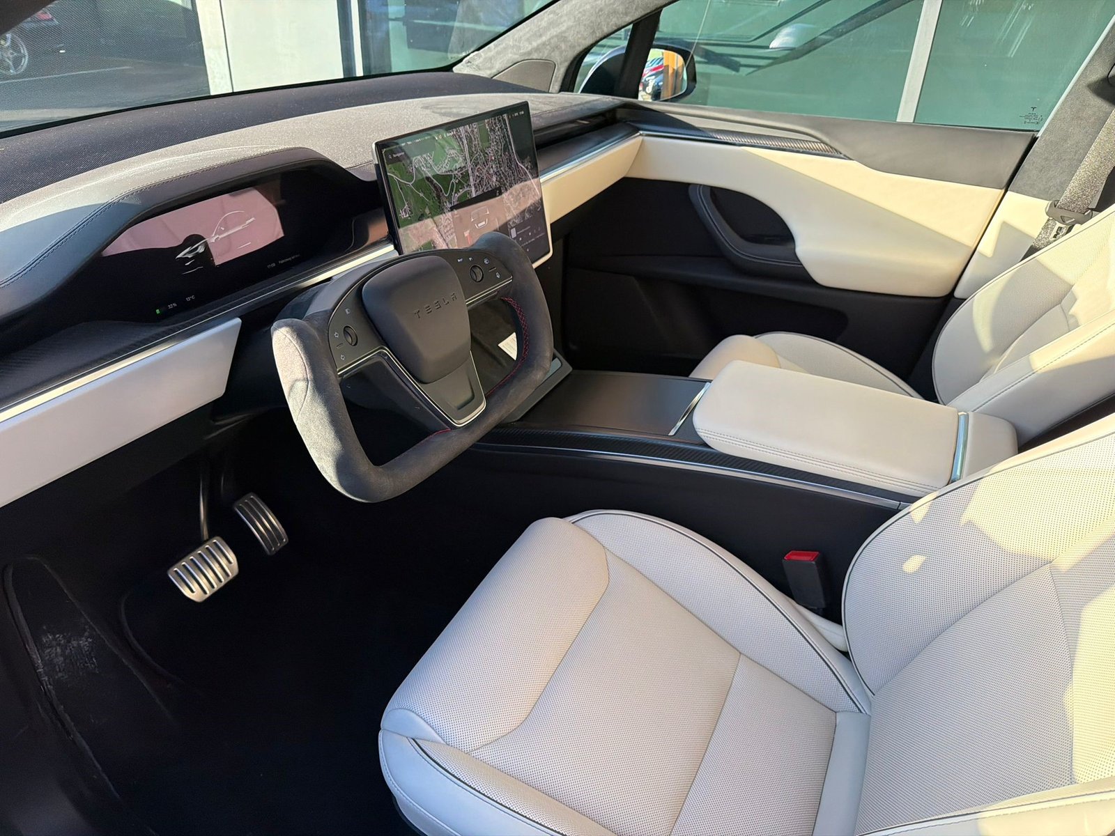 TESLA Model X 100kWh Plaid, Electric, Second hand / Used, Automatic - 2