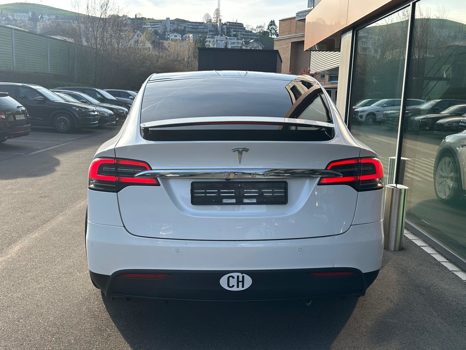 TESLA Model X 90 D / Im Kundenauftrag zu verkaufen, Elektro, Occasion / Gebraucht, Automatik - 5