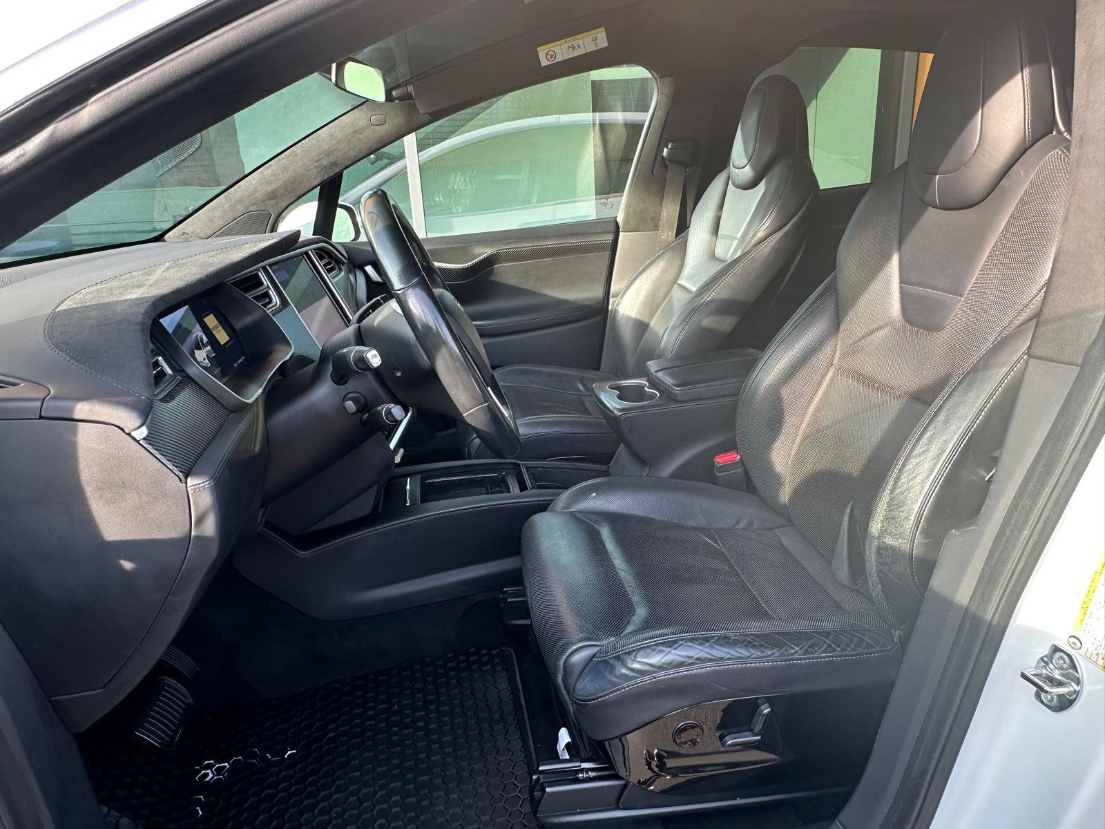 TESLA Model X 90 D / Im Kundenauftrag zu verkaufen, Elektro, Occasion / Gebraucht, Automatik - 6