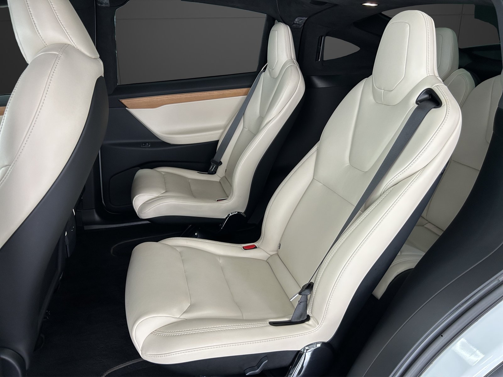 TESLA Model X Maximale-Reichweite 100D Model 2021 PS 572, Elektro, Occasion / Gebraucht, Automatik - 7