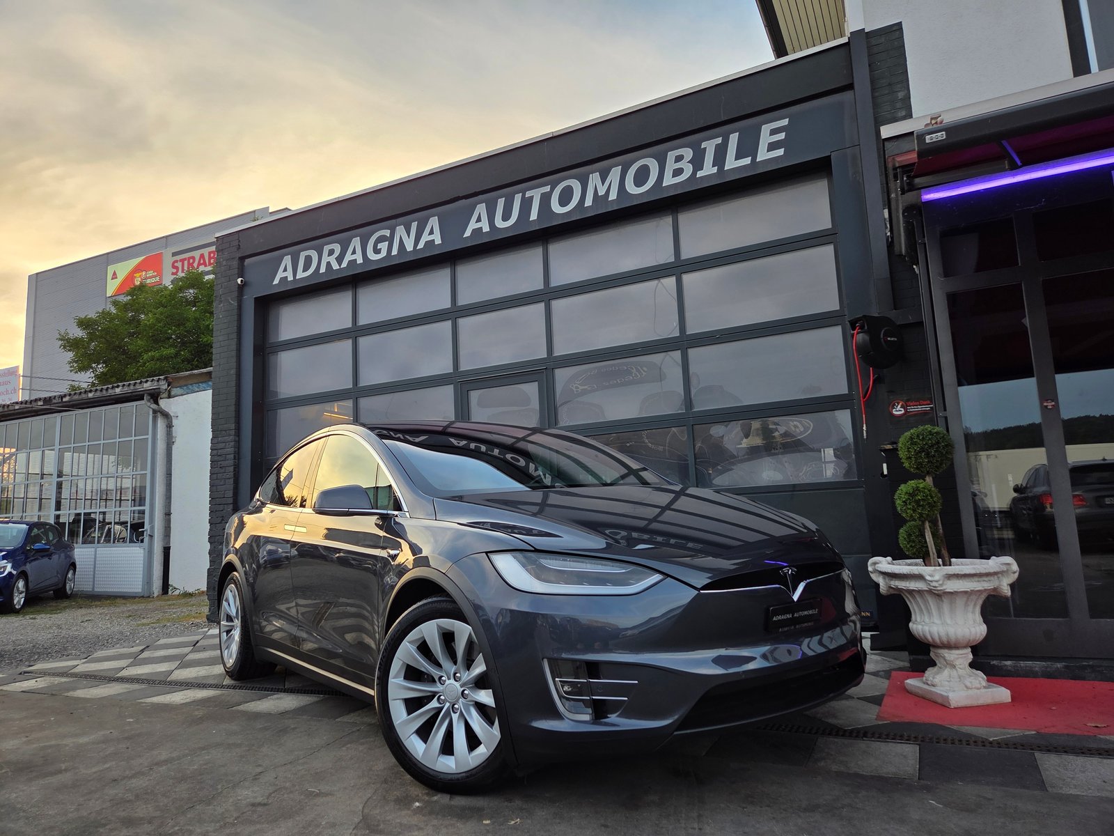 TESLA Model X 100 D, Electric, Second hand / Used, Automatic - 2