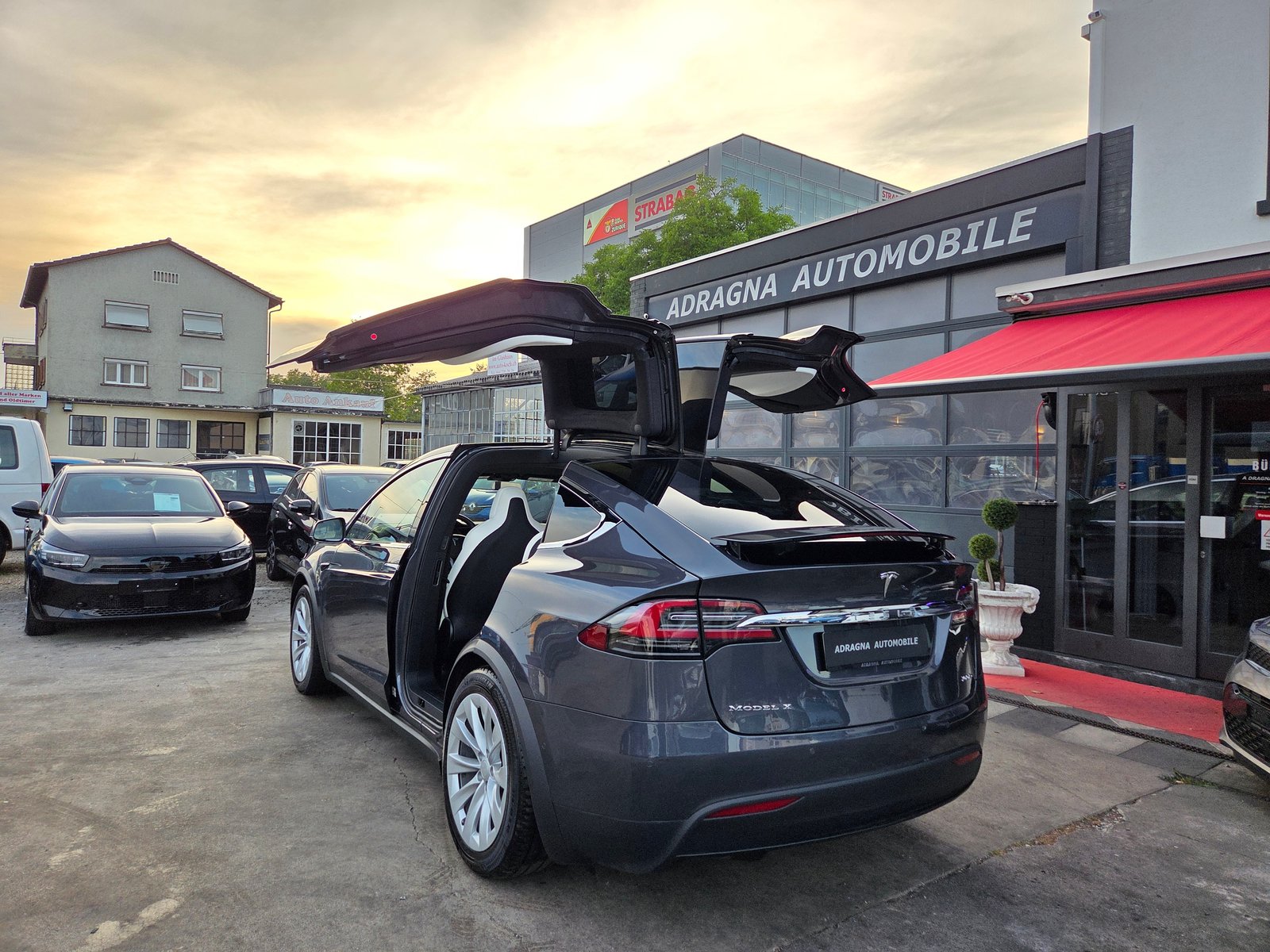 TESLA Model X 100 D, Electric, Second hand / Used, Automatic - 7