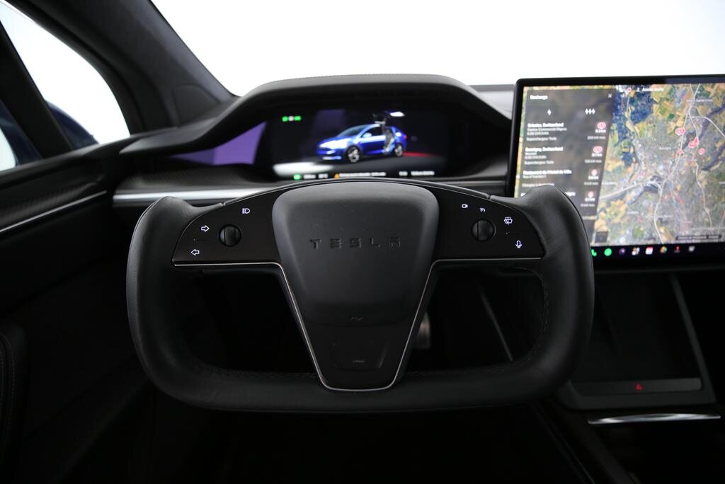 TESLA Model X Plaid, Electric, Second hand / Used, Automatic - 6