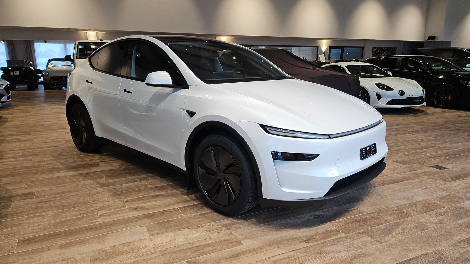 TESLA Model Y Long Range AWD, Électrique, Voiture nouvelle, Automatique - 5