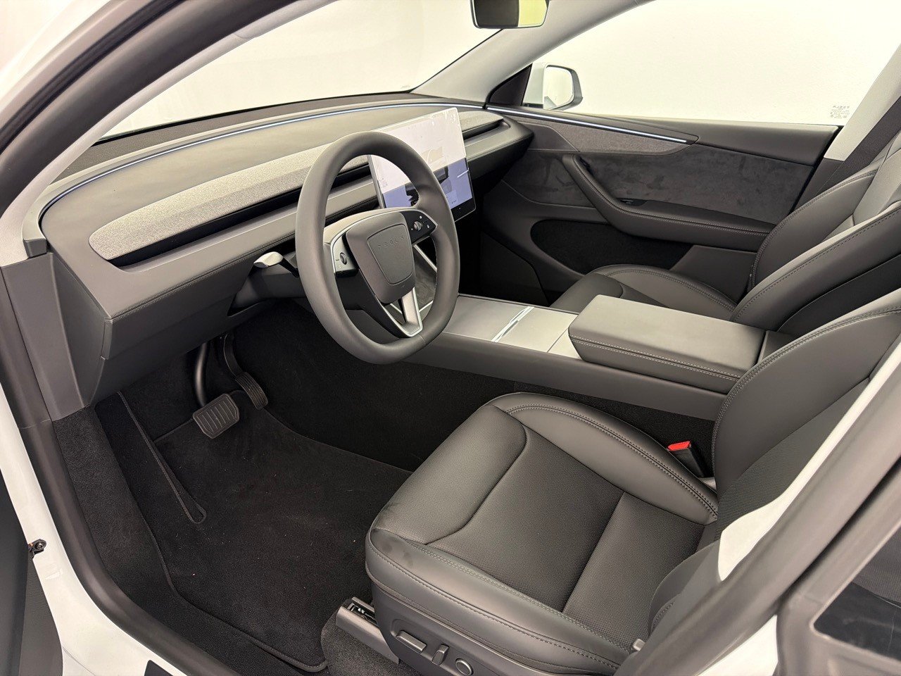 TESLA Model Y Long Range AWD, Elektro, Neuwagen, Automat - 5