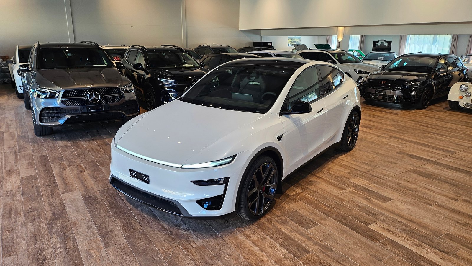 TESLA Model Y Performance AWD AHK, Electric, New car, Automatic - 2