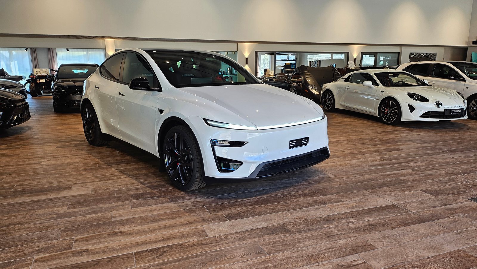 TESLA Model Y Performance AWD AHK, Electric, New car, Automatic - 5