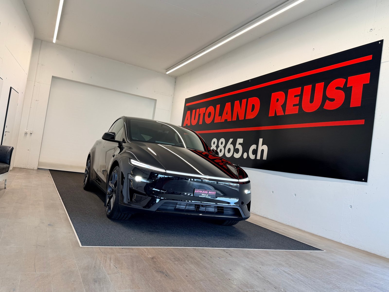 TESLA Model Y Performance