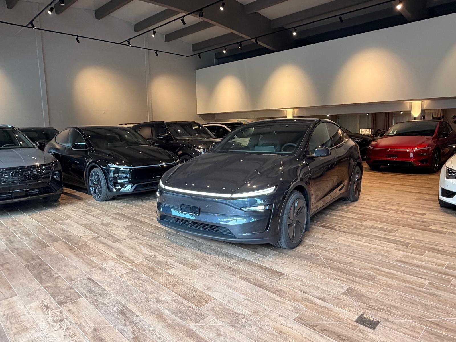 TESLA Model Y Long Range Premium AWD8-fach, Électrique, Voiture nouvelle, Automatique - 3