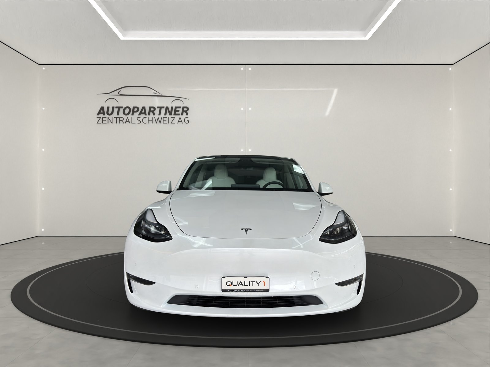 TESLA Model Y Long Range, Électrique, Occasion / Utilisé, Automatique - 4