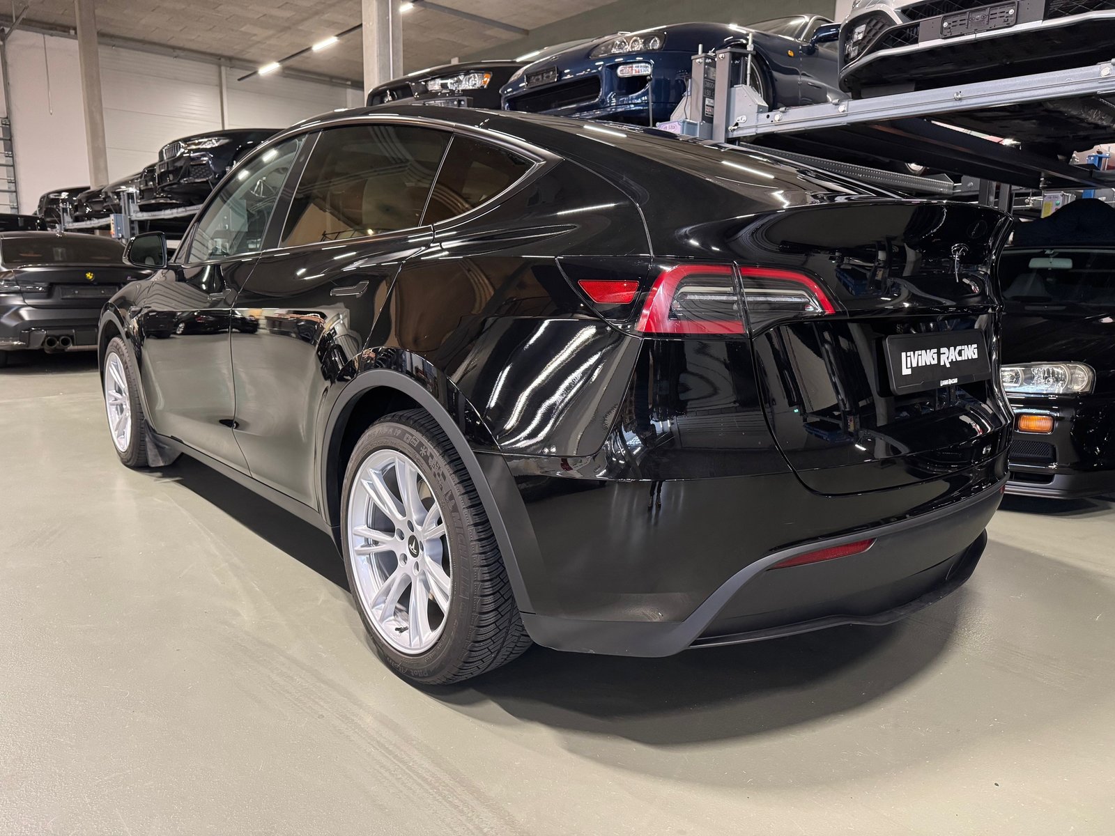 TESLA Model Y RWD, Electric, Second hand / Used, Automatic - 3