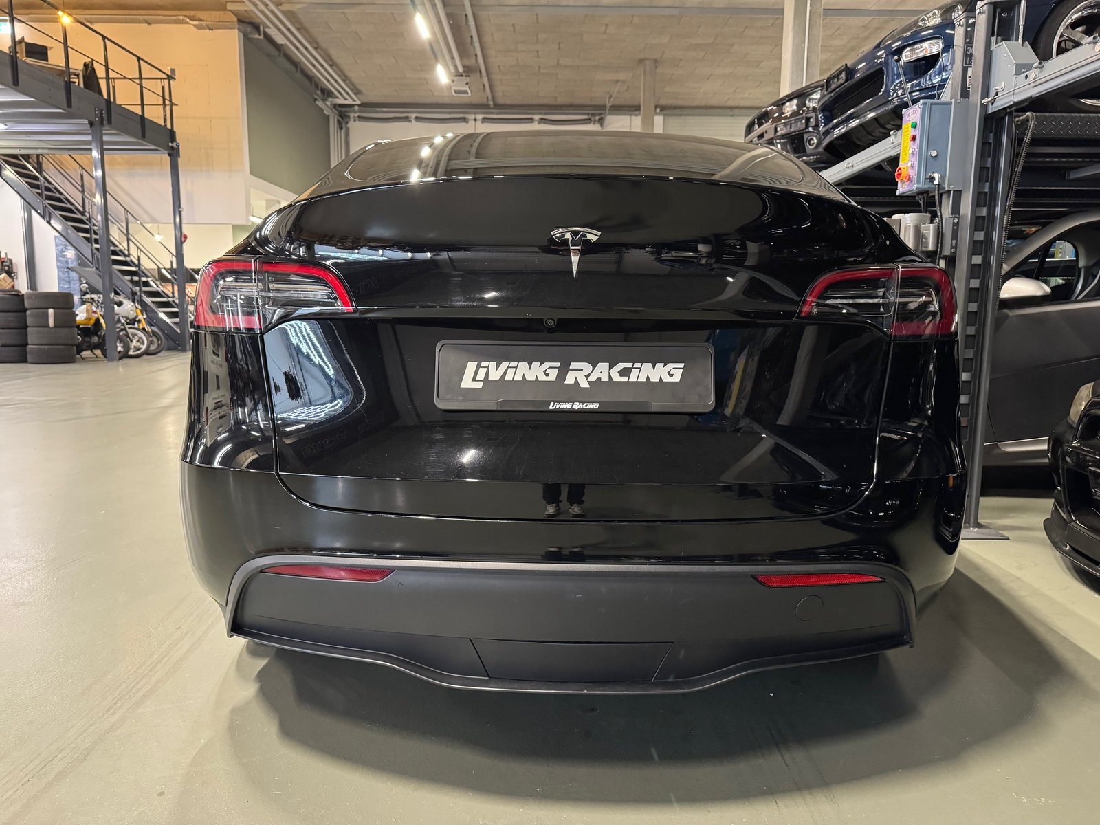 TESLA Model Y RWD, Electric, Second hand / Used, Automatic - 4