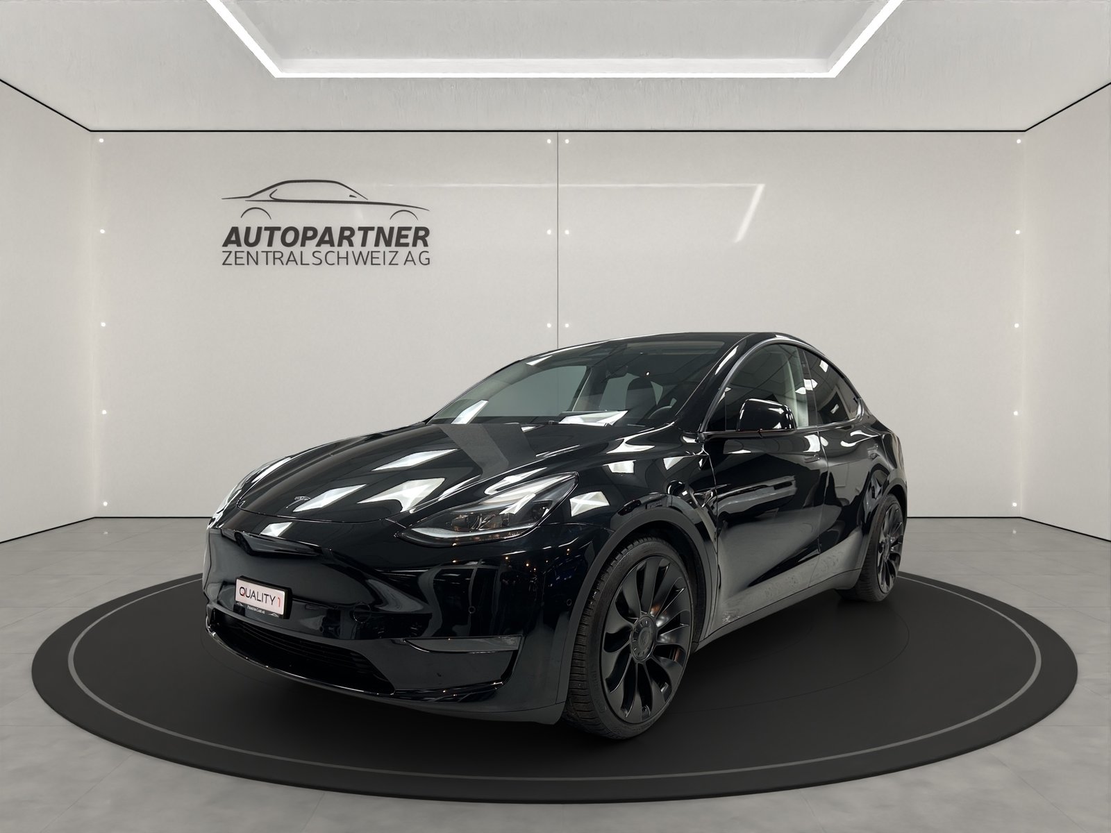 TESLA Model Y Performance, Électrique, Occasion / Utilisé, Automatique - 2