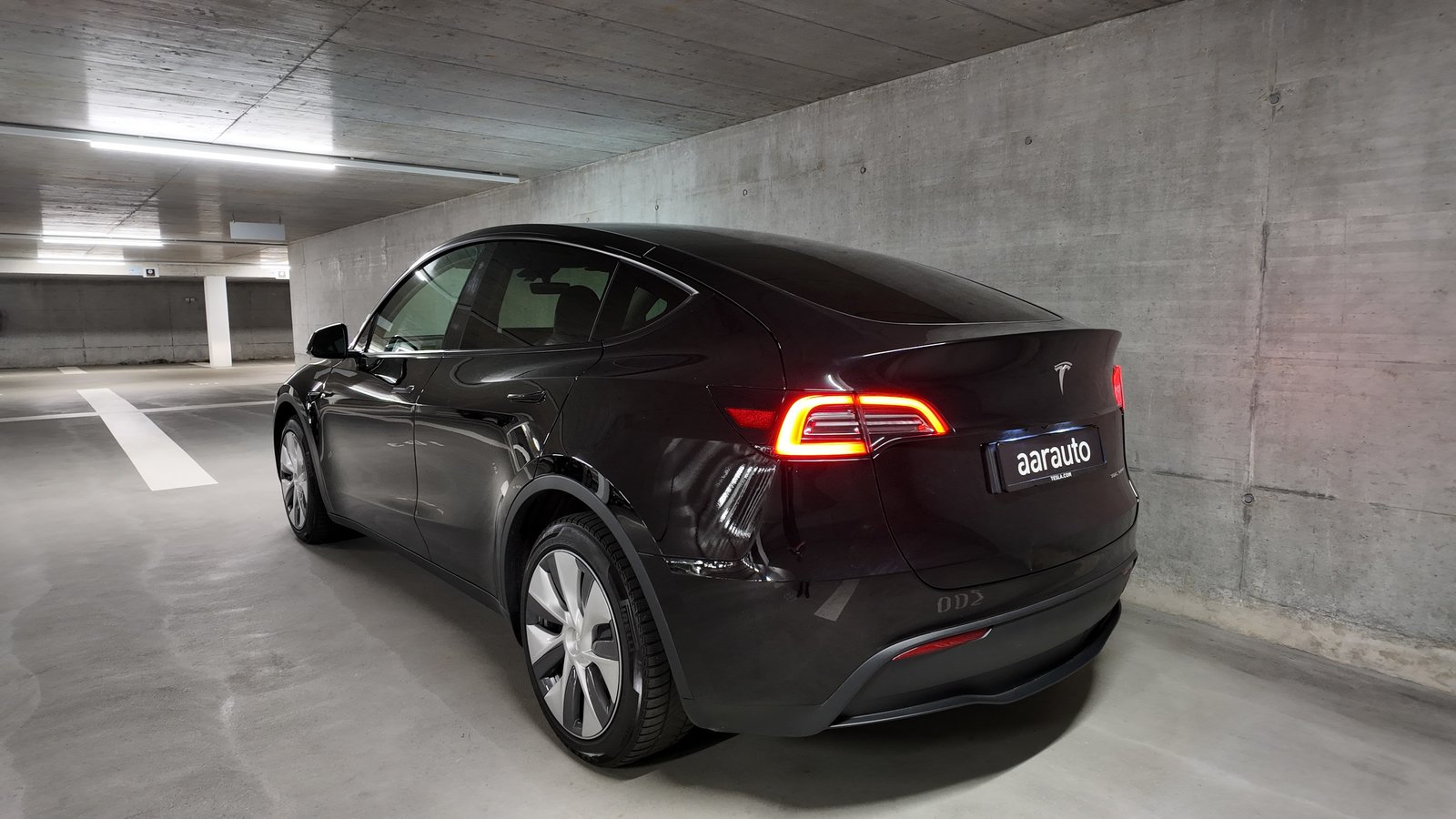 TESLA Model Y Long Range, Électrique, Occasion / Utilisé, Automatique - 2