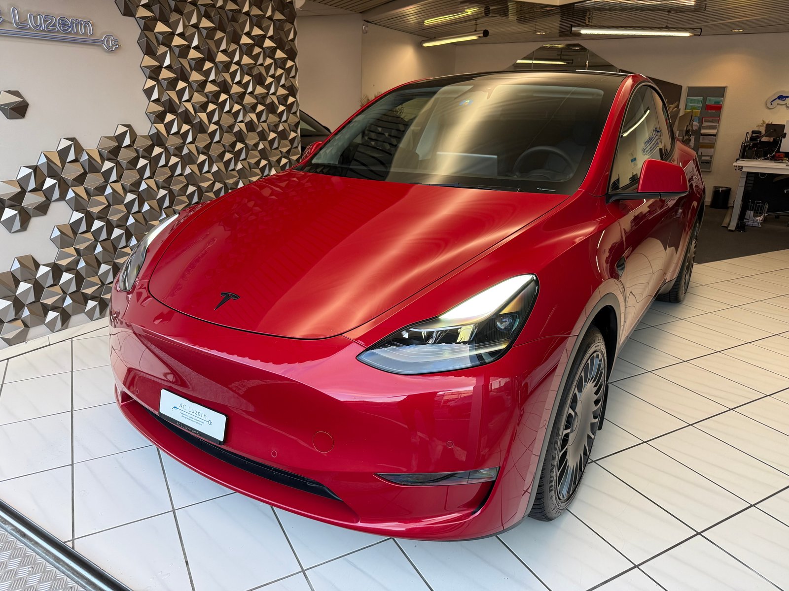 TESLA Model Y Long Range, Elektro, Occasion / Gebraucht, Automatik