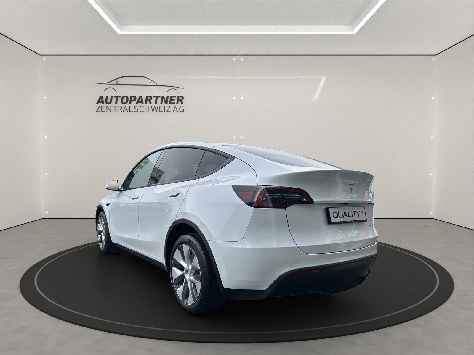 TESLA Model Y Long Range, Électrique, Occasion / Utilisé, Automatique - 3