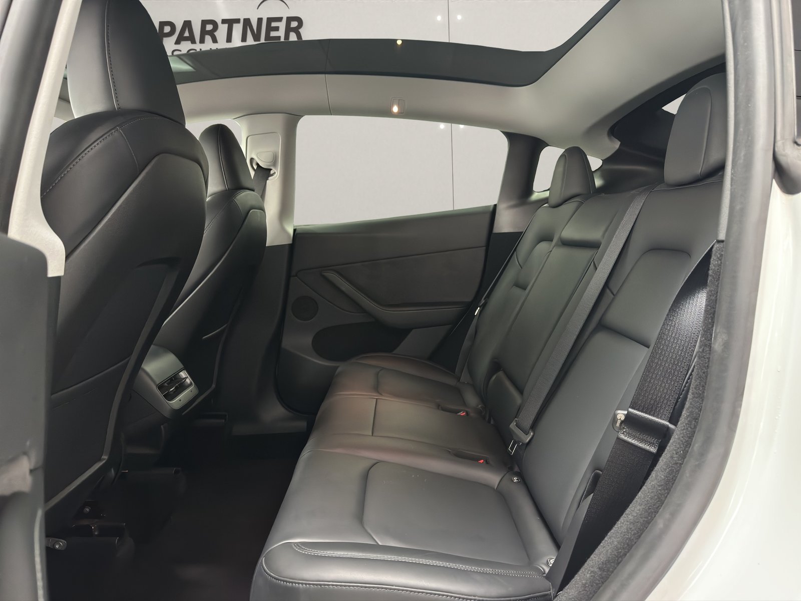 TESLA Model Y Long Range, Électrique, Occasion / Utilisé, Automatique - 7