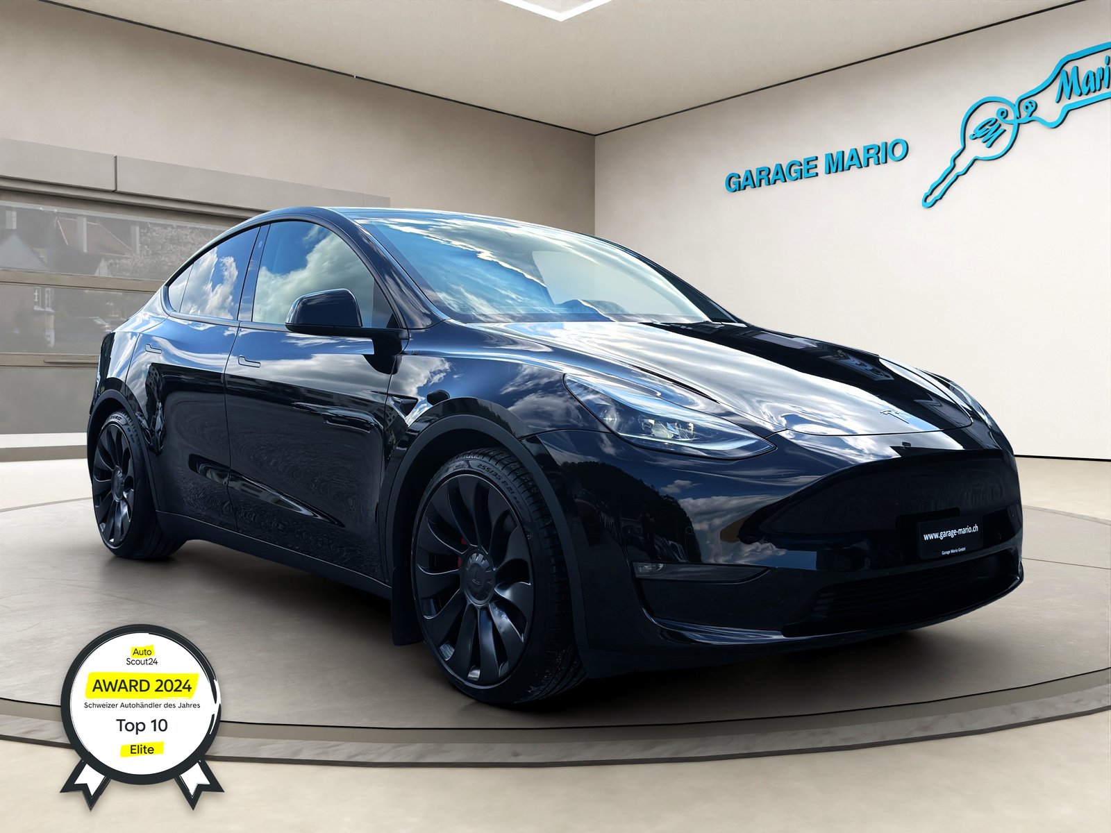 TESLA Model Y PerformanceCH-Fahrzeug Frisch ab Service