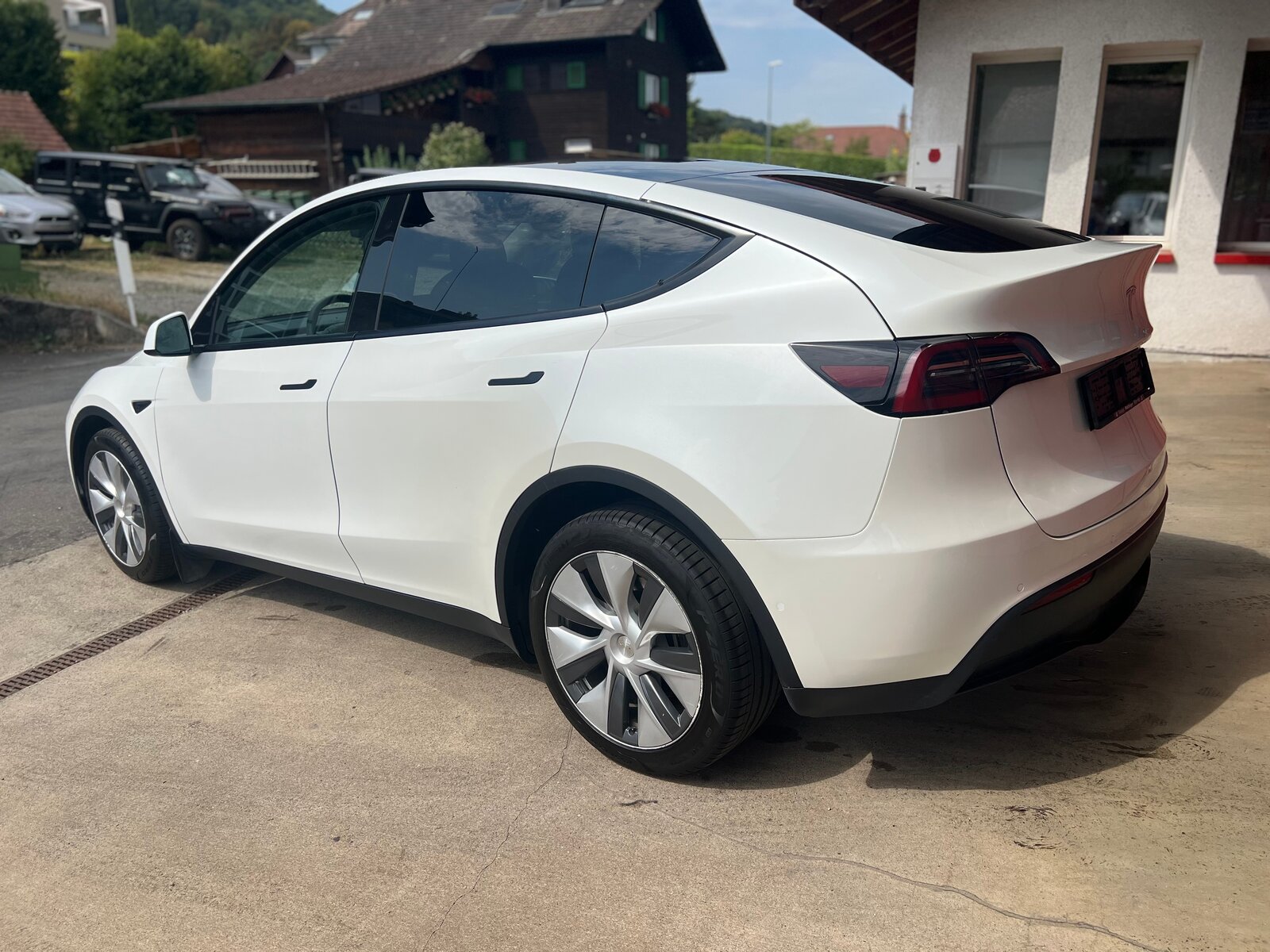 TESLA Model Y Long Range // SoH 92, Electric, Second hand / Used, Automatic - 4