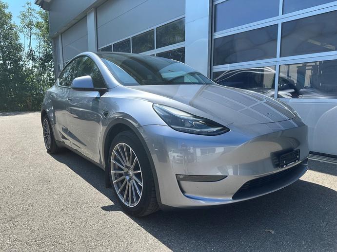 TESLA Model Y Long Range I Anhängerkupplung, Elektro, Occasion / Gebraucht, Automatik
