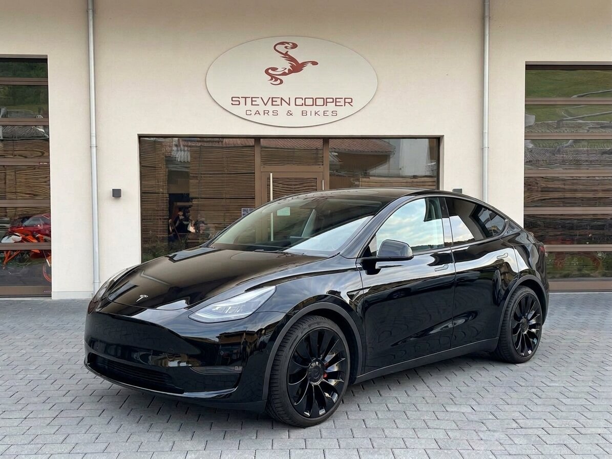 TESLA Model Y Performance AWD